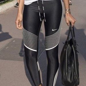 Nike Reflective Leggings